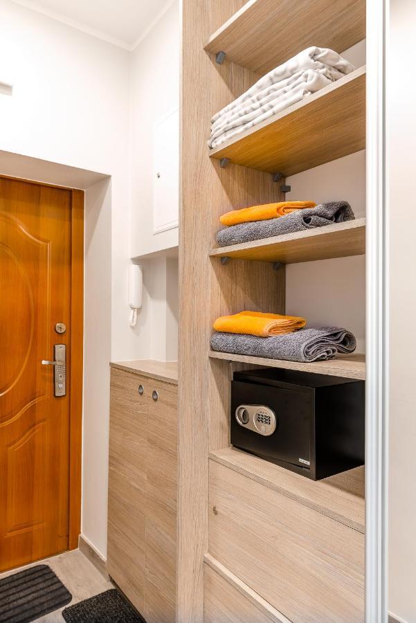 Hamlet Old Town Apartment By Triapart غدانسك المظهر الخارجي الصورة